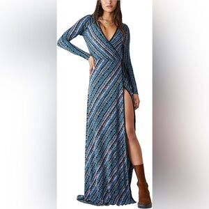 NWT Phoebe Maxi Dress
